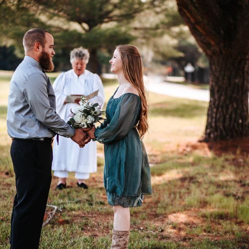 couple saying vows in elopement ceremony